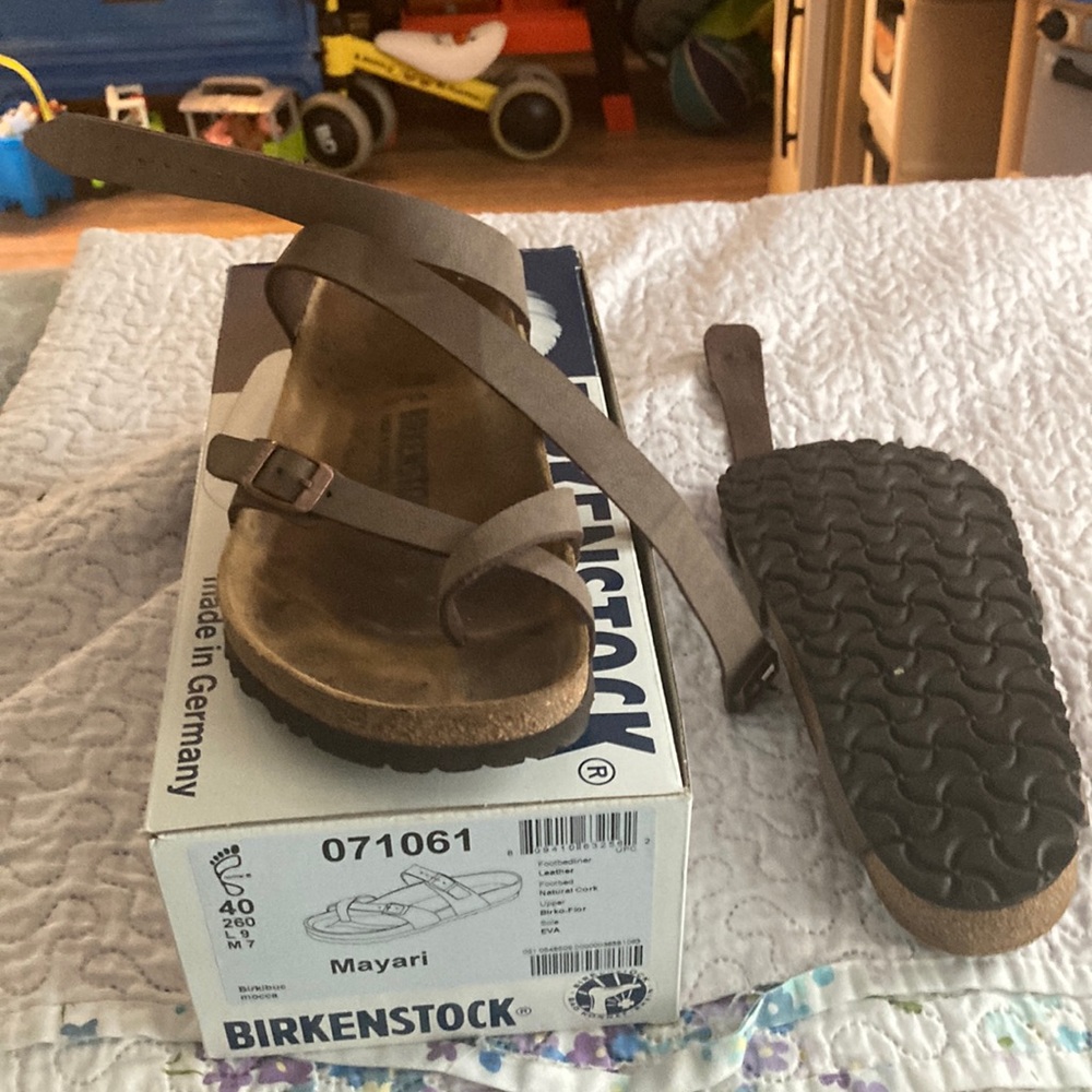Birkenstocks Yara like new!